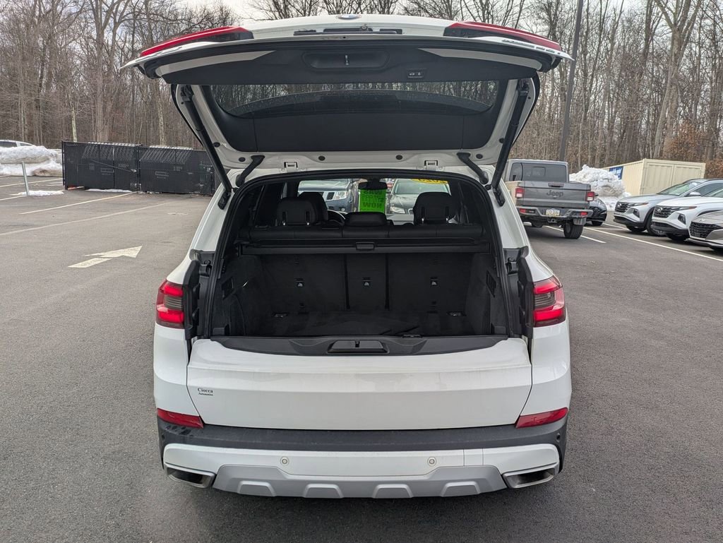 Used 2023 BMW X5 xDrive40i w/ Premium Package image 22