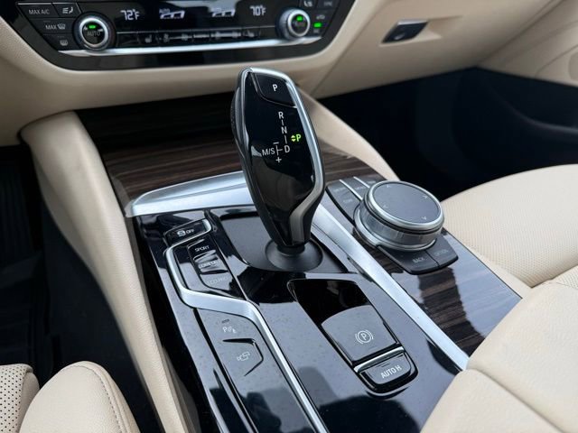 Used 2021 BMW 530i xDrive image 14