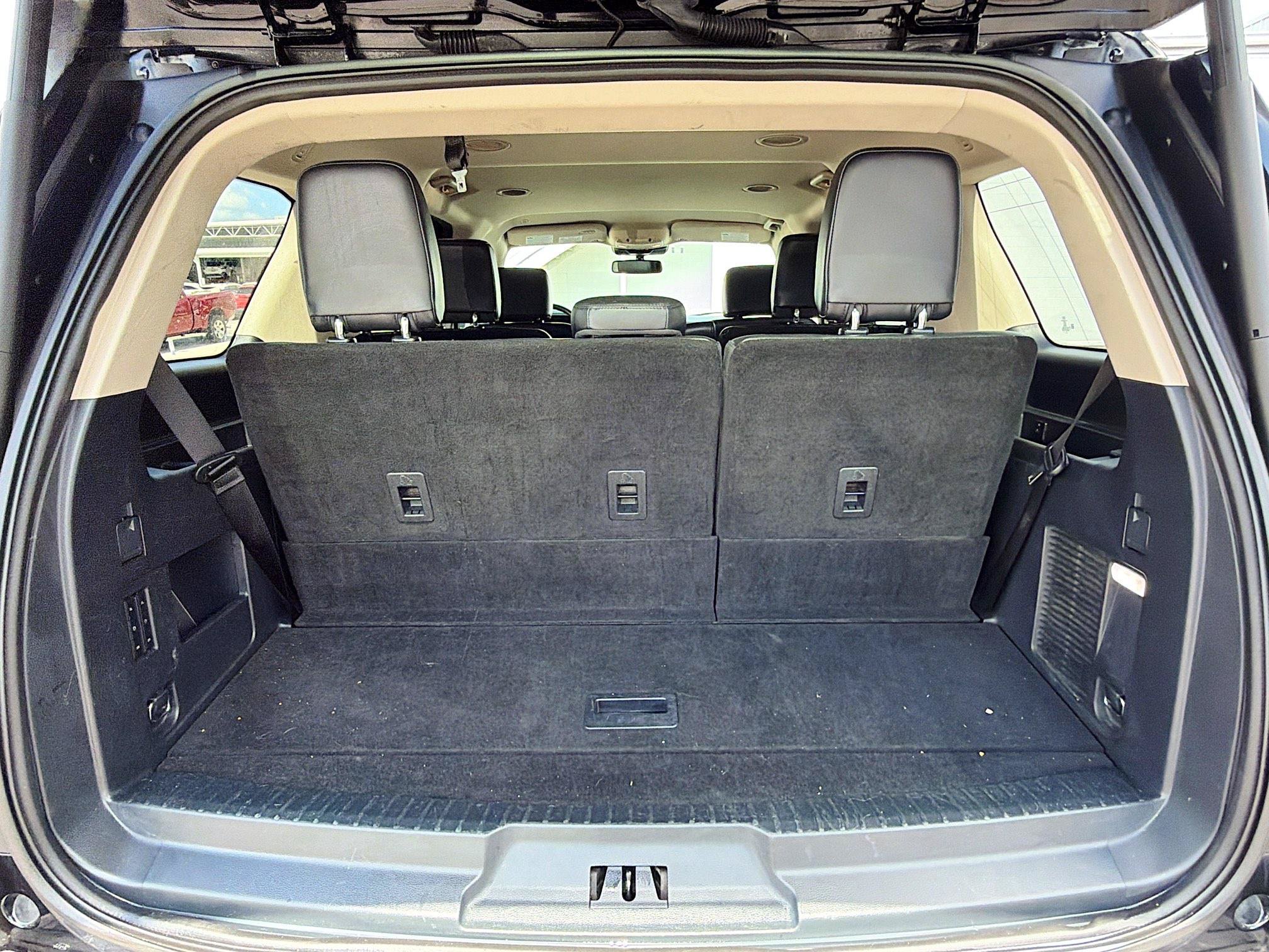 Used 2024 Ford Expedition XLT AWD/4WD image 11