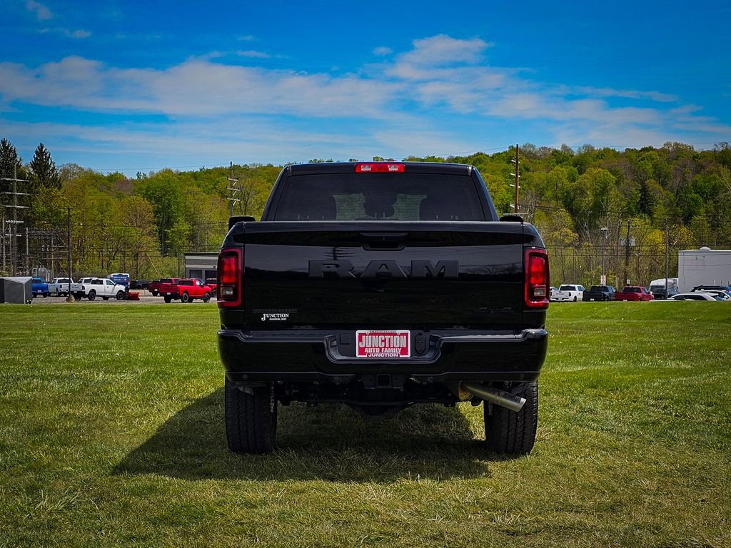 New 2026 RAM 2500 Big Horn AWD/4WD image 5