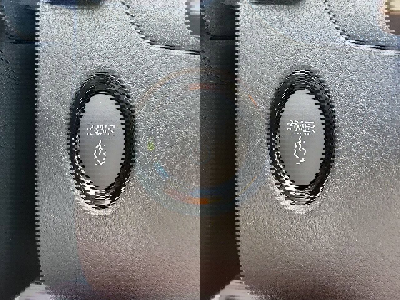 Used 2026 Toyota Camry SE image 31