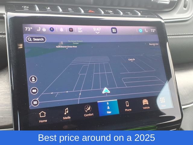 Used 2025 Jeep Grand Cherokee Limited w/ Black Appearance Package RWD image 15