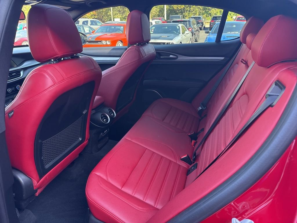 Used 2022 Alfa Romeo Stelvio Veloce image 43