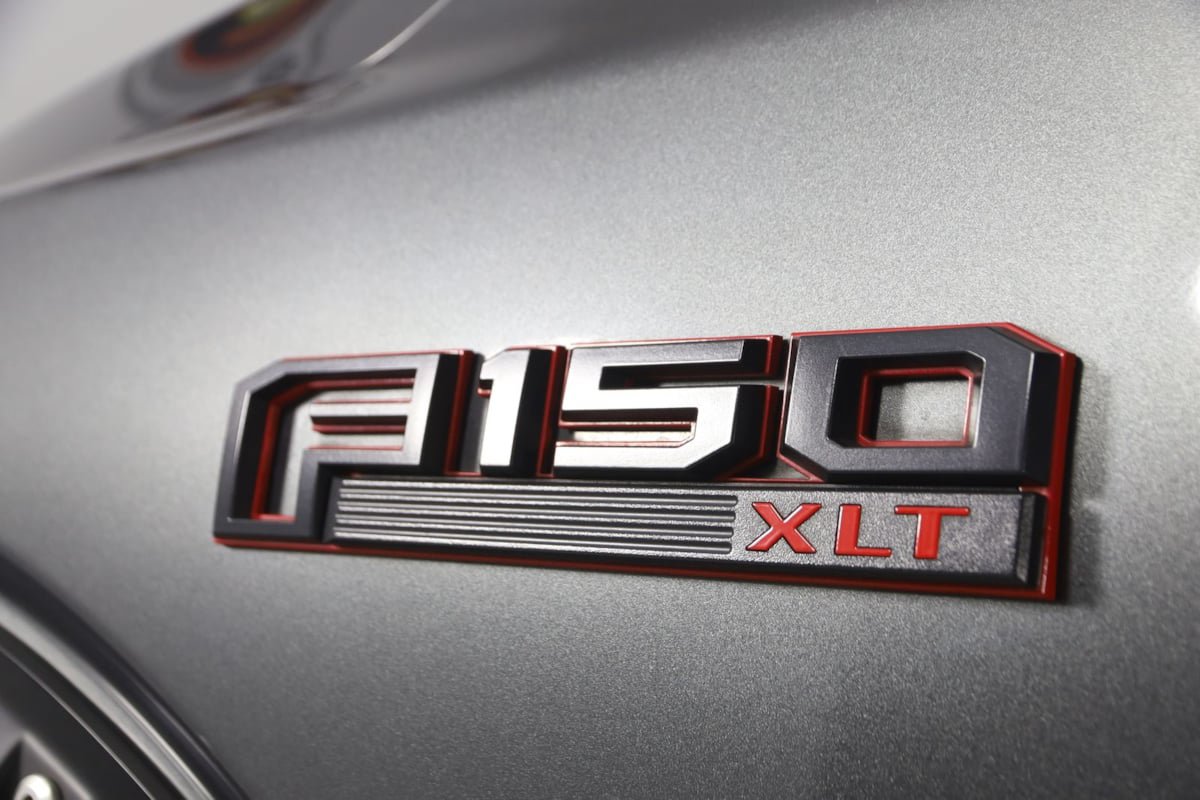 Used 2019 Ford F150 XLT w/ Equipment Group 302A Luxury AWD/4WD image 26
