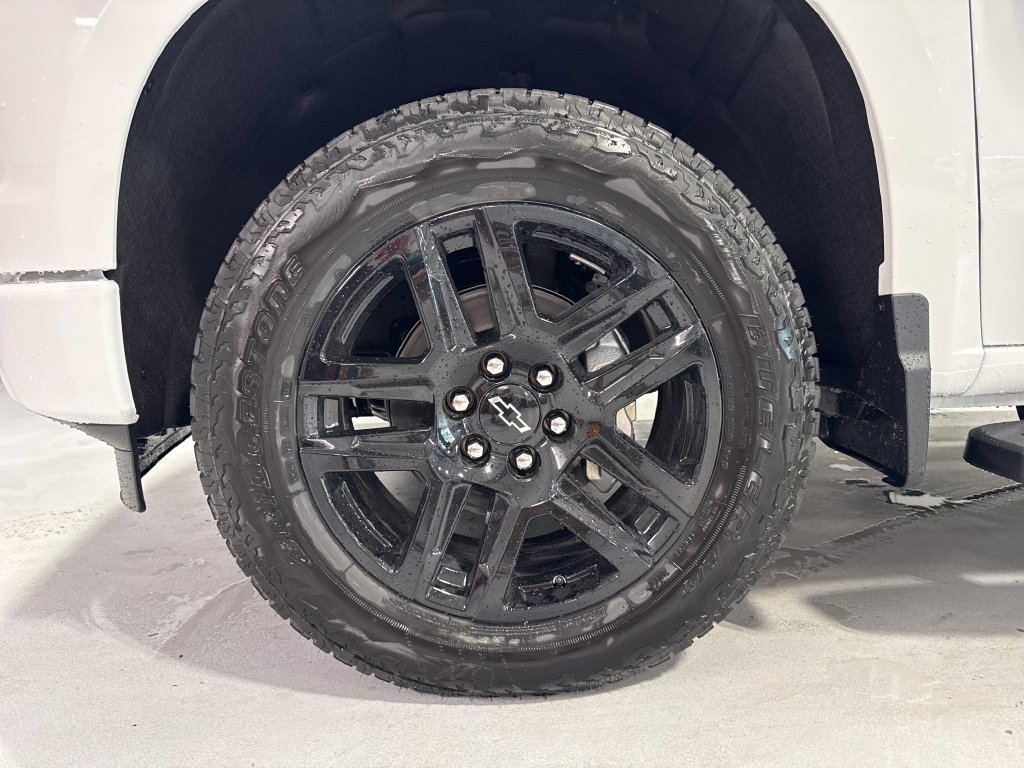 New 2026 Chevrolet Silverado 1500 RST w/ Dark Appearance Package AWD/4WD image 42