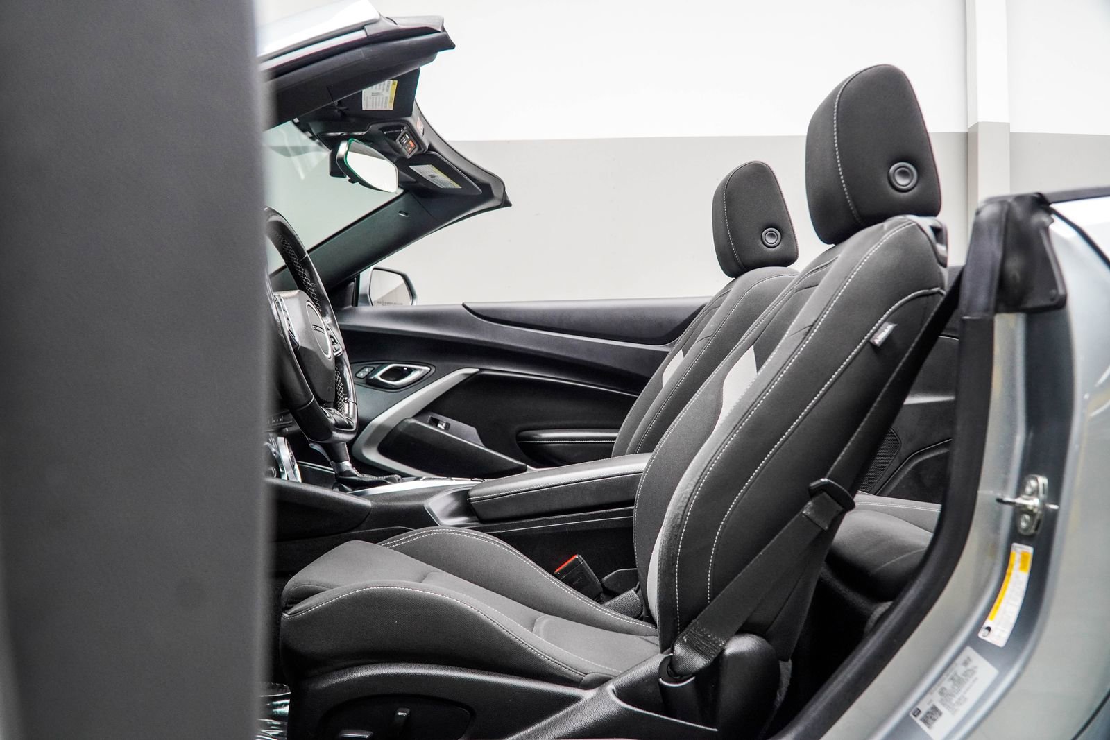 Used 2023 Chevrolet Camaro LT RWD image 32