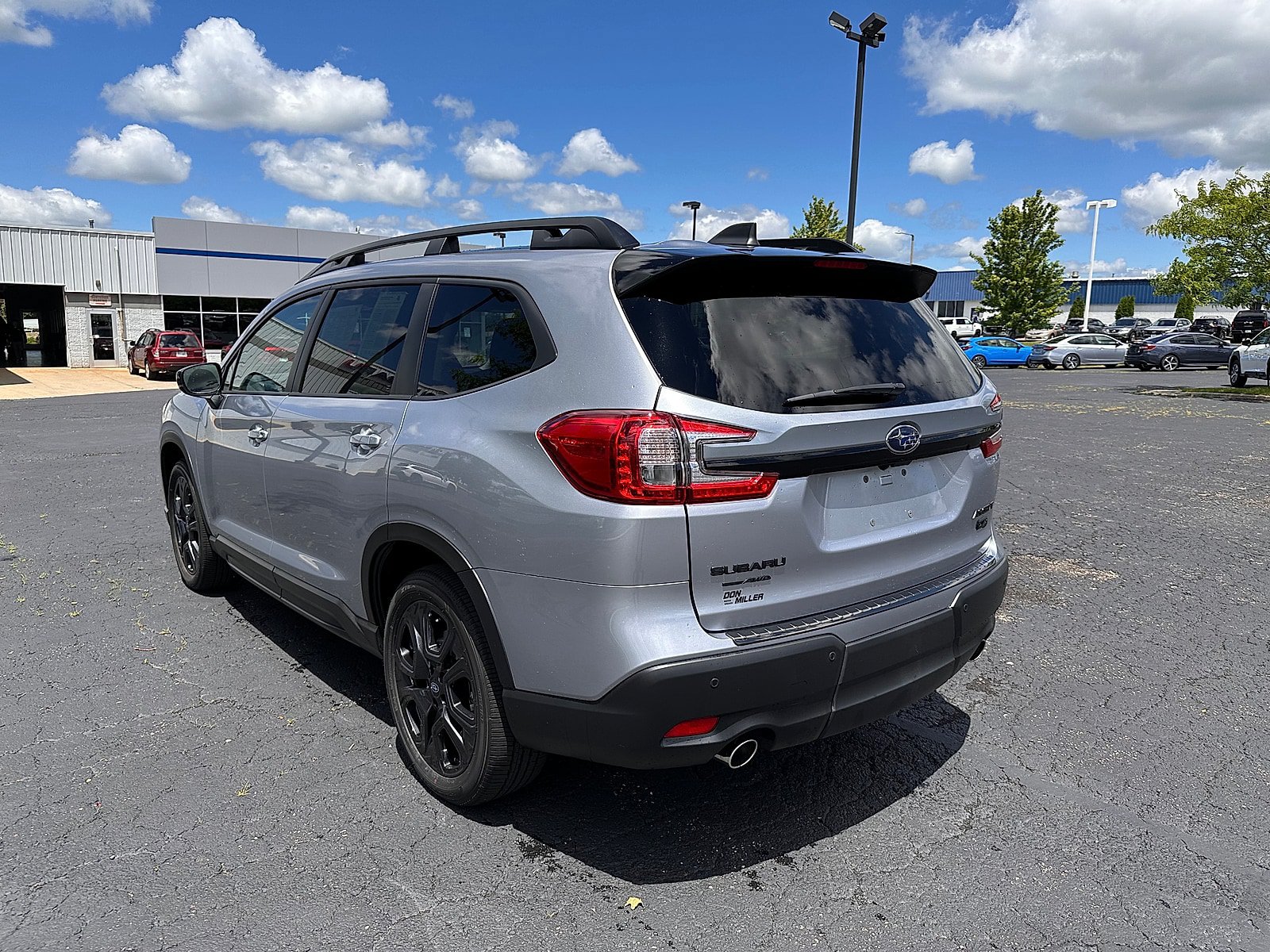 Certified 2025 Subaru Ascent Onyx Edition AWD/4WD image 5