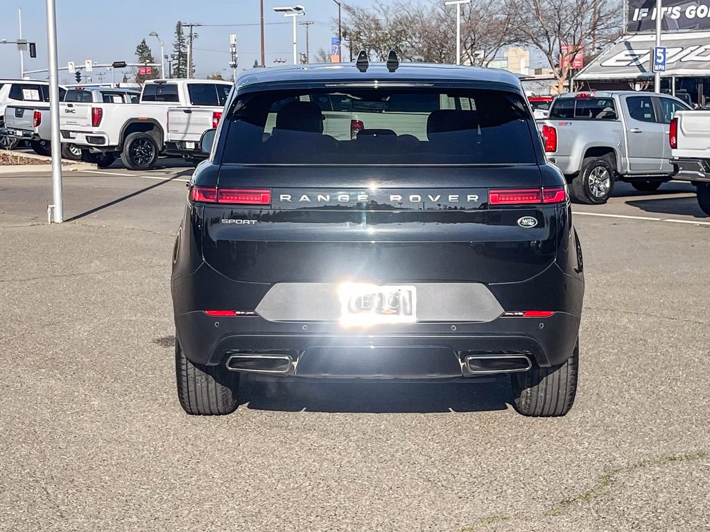 Used 2023 Land Rover Range Rover Sport SE image 3