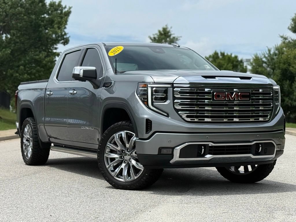 Used 2025 GMC Sierra 1500 Denali w/ Denali Reserve Package AWD/4WD image 2