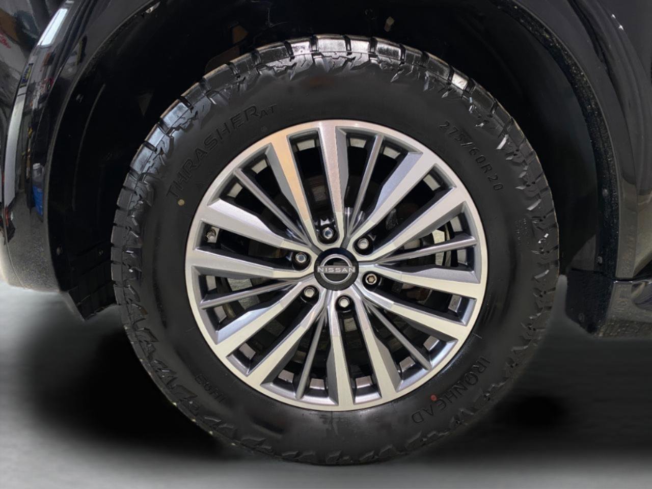 Used 2021 Nissan Armada SV w/ SV Appearance Package image 27