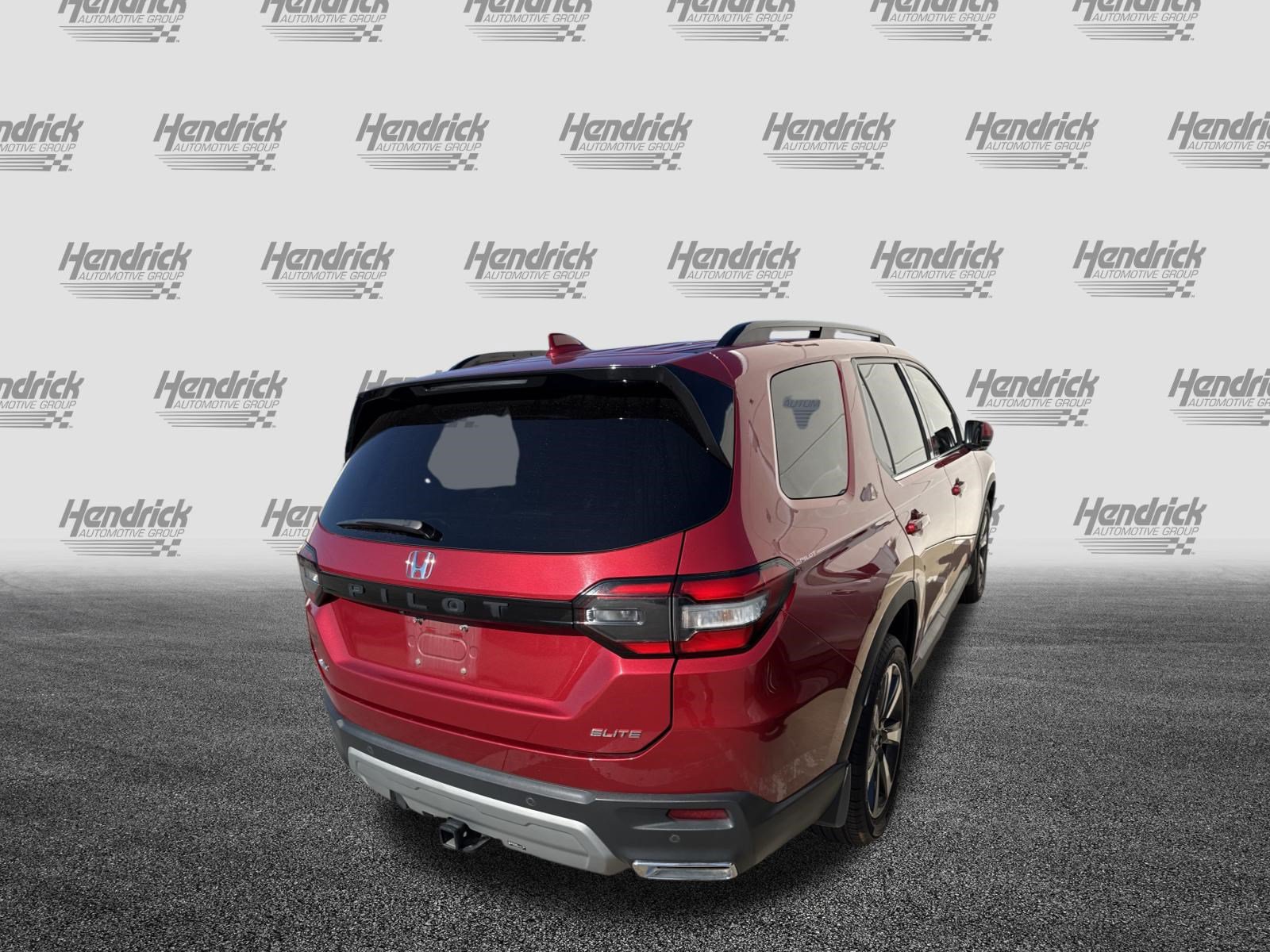 Used 2023 Honda Pilot Elite image 11