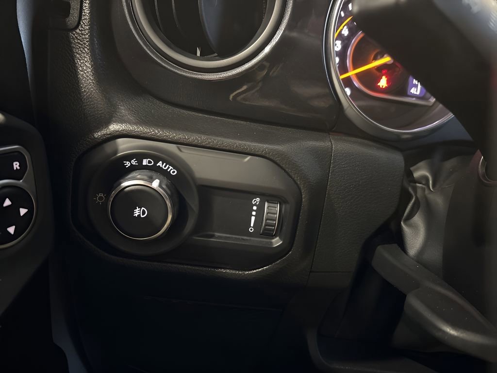 Used 2023 Jeep Wrangler Unlimited Sport AWD/4WD image 17