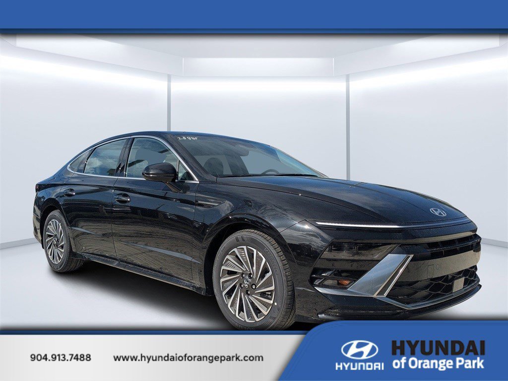 New 2025 Hyundai Sonata SEL image 1