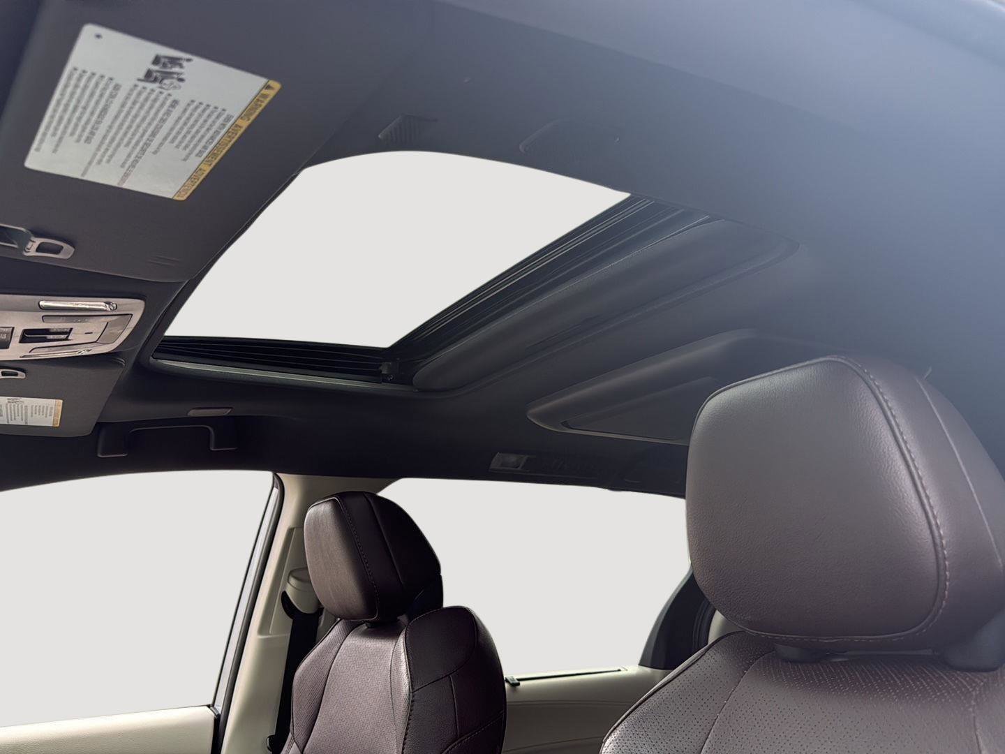 Used 2022 Toyota Sienna Platinum image 39