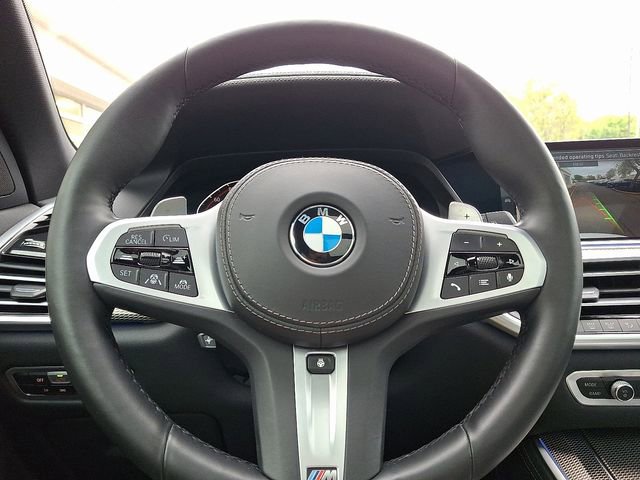 Used 2022 BMW X5 xDrive40i w/ M Sport Package AWD/4WD image 21