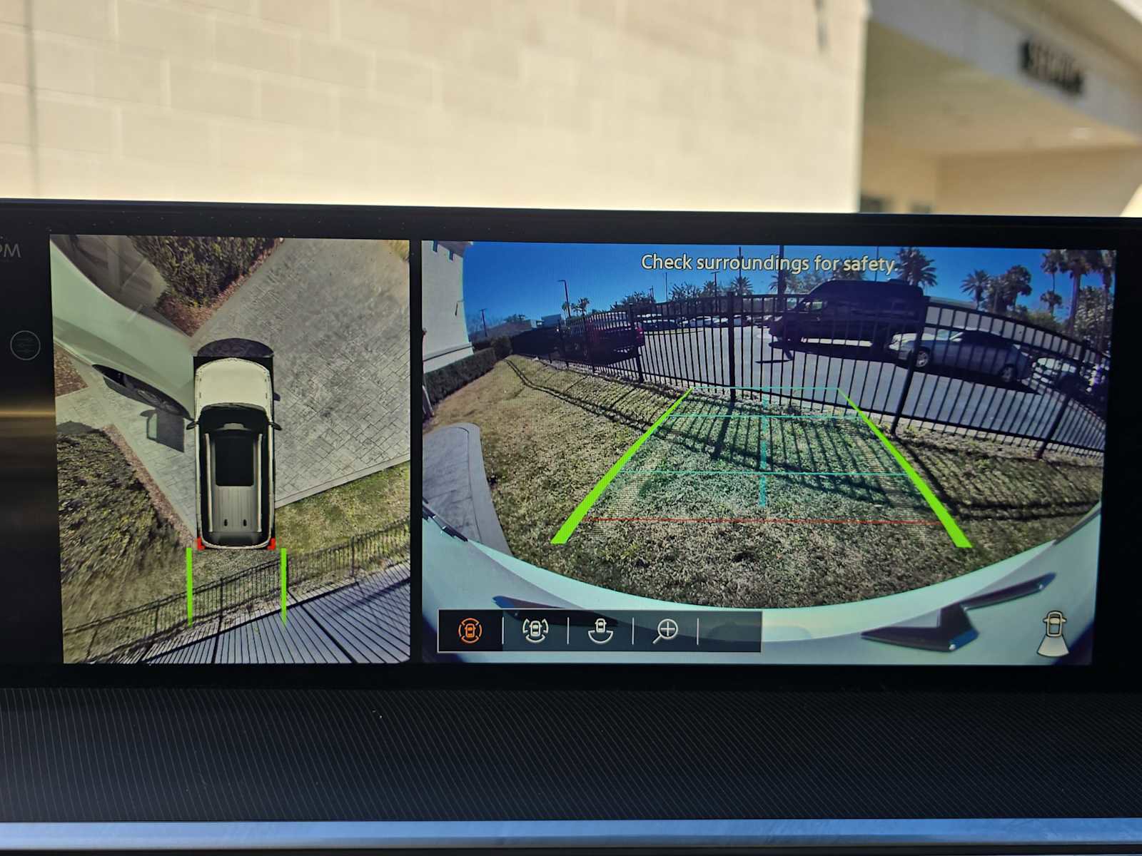 Certified 2025 INFINITI QX80 Luxe image 19