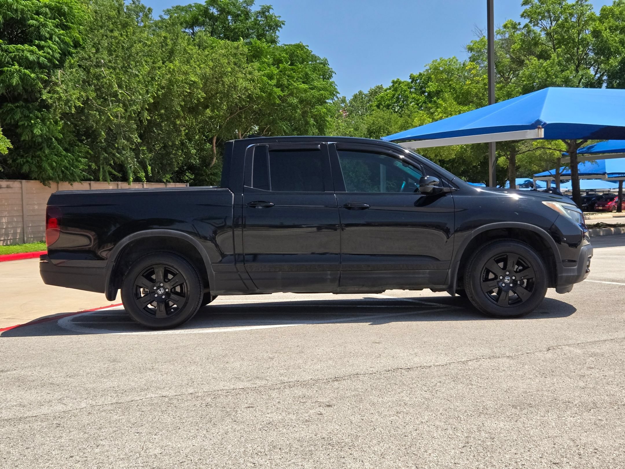 Used 2017 Honda Ridgeline Black Edition image 2