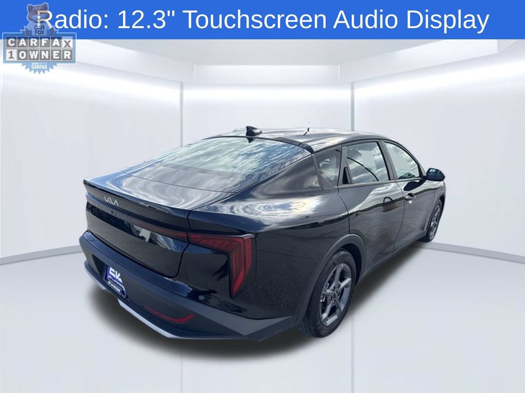 Used 2025 Kia K4 FWD video 3