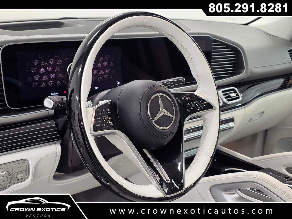 Used 2024 Mercedes-Benz Maybach GLS 600 4MATIC image 33