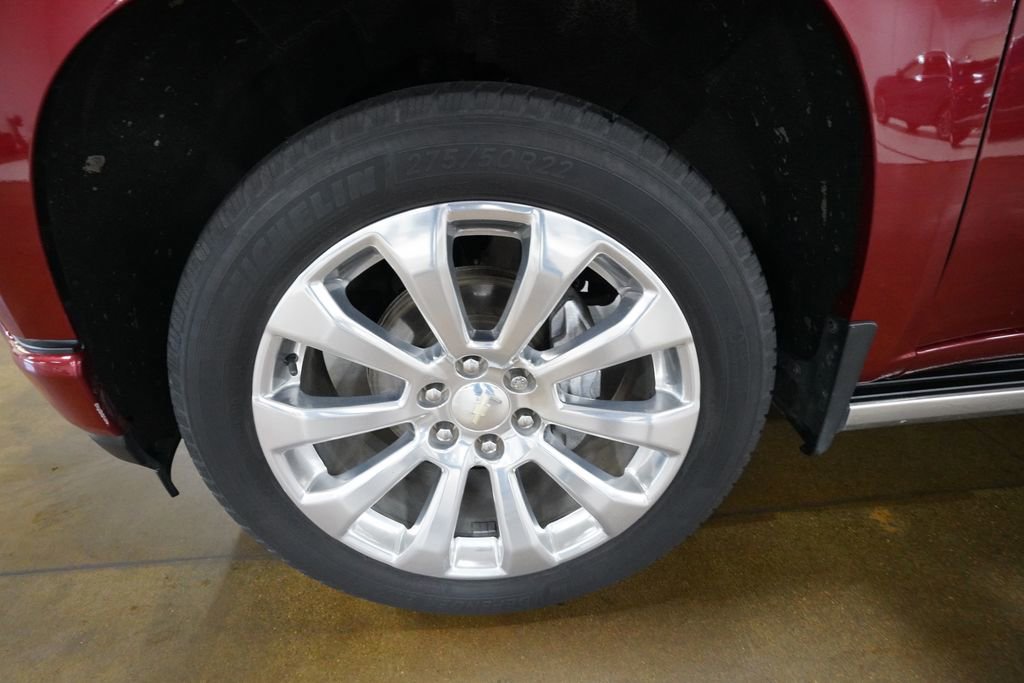 Used 2019 Chevrolet Silverado 1500 High Country w/ Technology Package AWD/4WD image 26