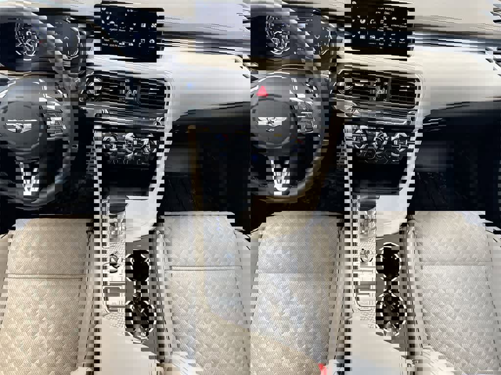 Used 2023 Genesis G70 3.3T w/ Sport Prestige Package image 27