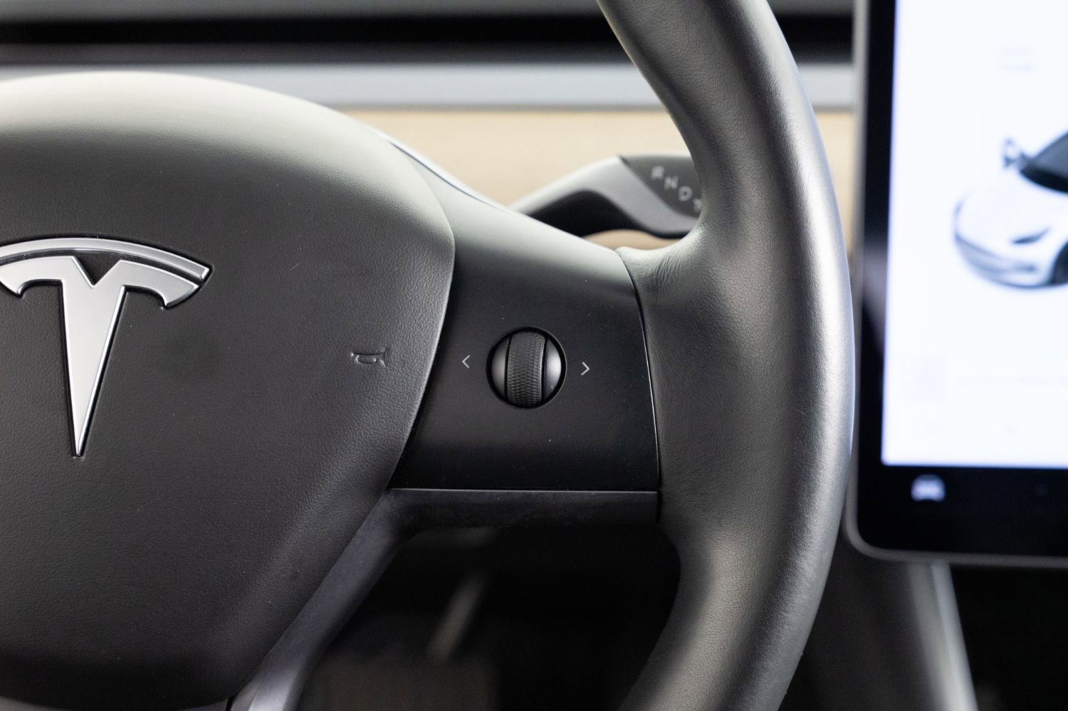 Used 2018 Tesla Model 3 Long Range image 34