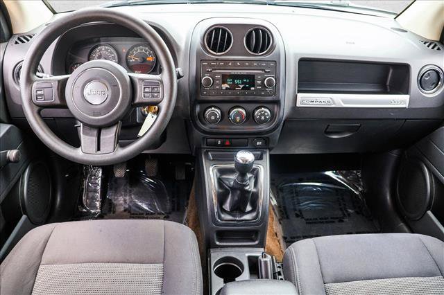 Used 2016 Jeep Compass Sport FWD image 20