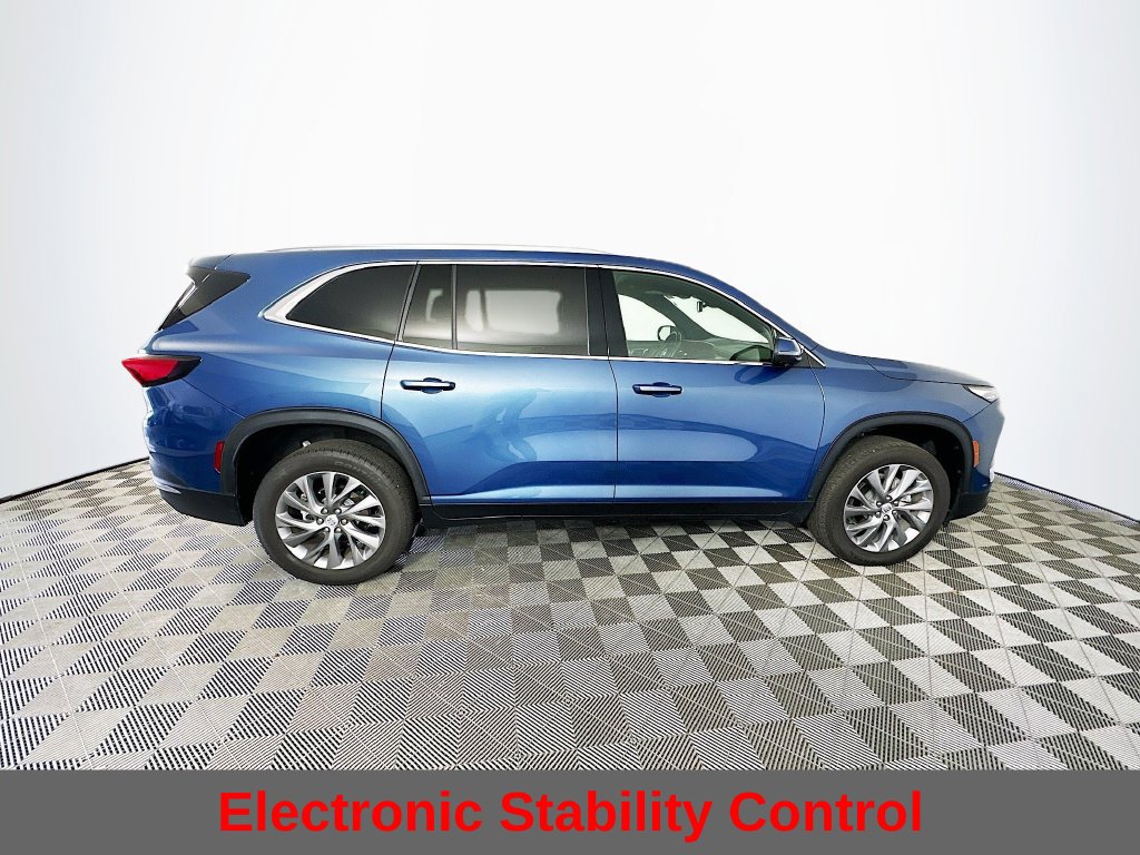Used 2025 Buick Enclave Preferred FWD image 12