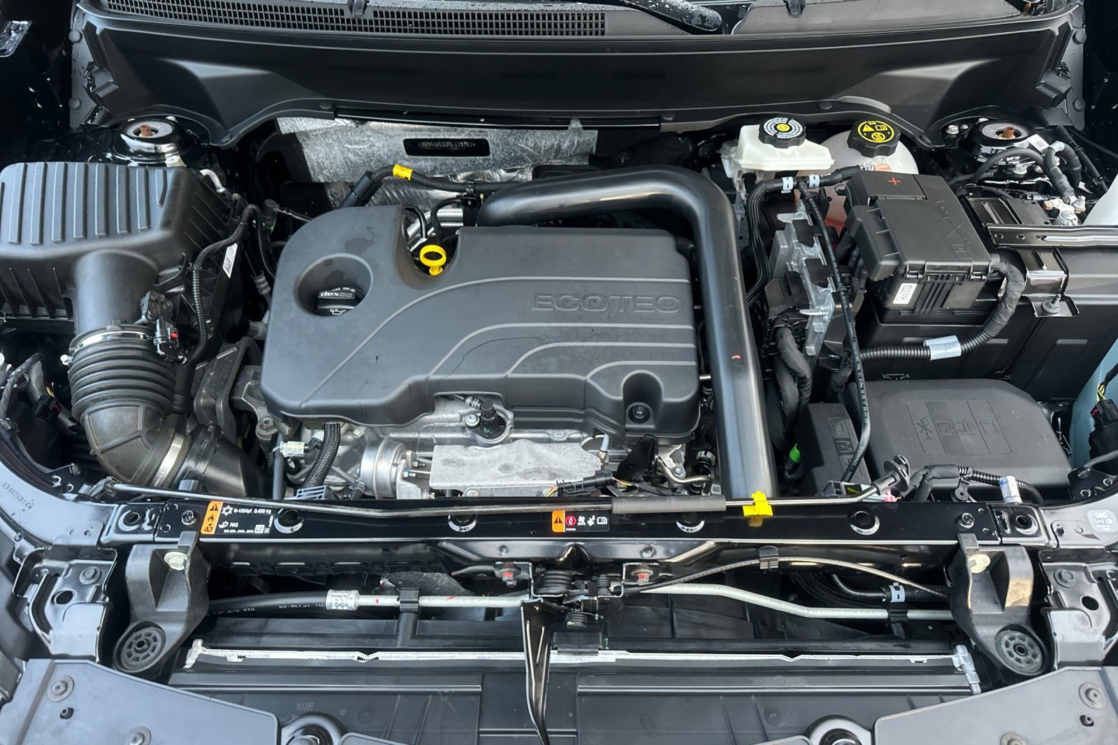 Used 2024 Chevrolet Equinox LS w/ LS Convenience Package image 24