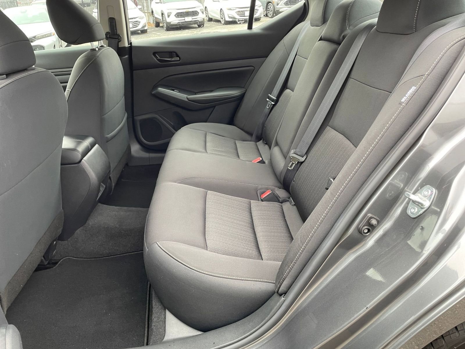 Used 2025 Nissan Altima 2.5 SV image 24