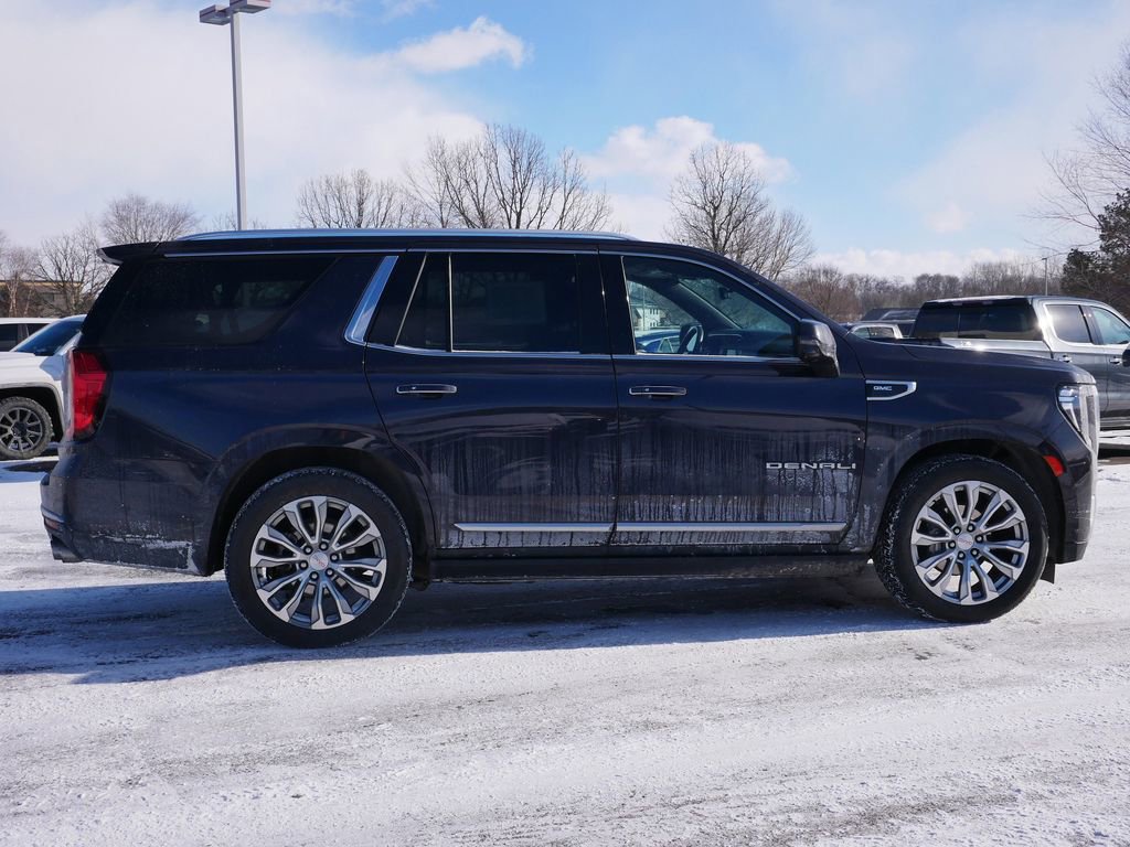 Used 2024 GMC Yukon Denali w/ Denali Reserve Package image 8