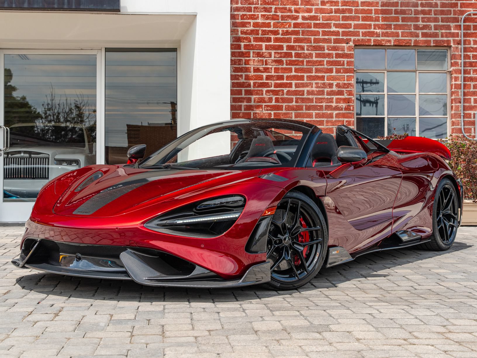 Used 2022 McLaren 765LT RWD image 20