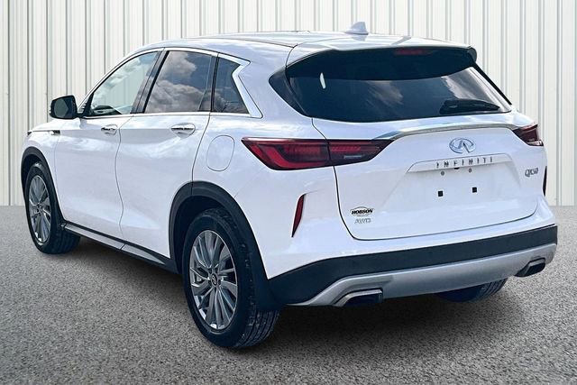 Used 2023 INFINITI QX50 Pure AWD/4WD image 11