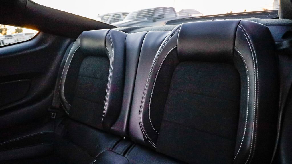 Used 2021 Ford Mustang Shelby GT500 w/ Technology Package image 19