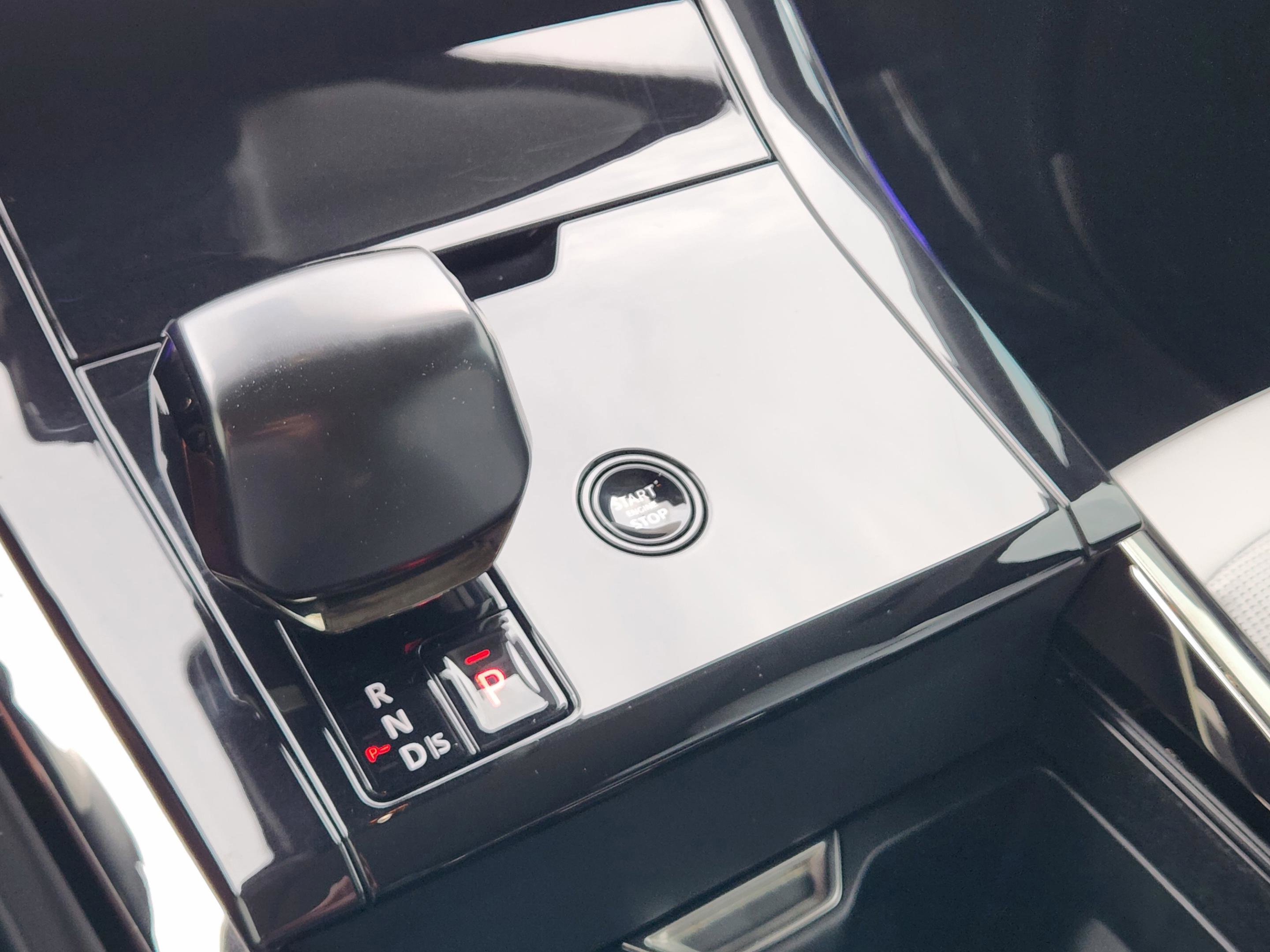 Certified 2024 Land Rover Range Rover Sport SV Edition One Carbon Bronze image 15