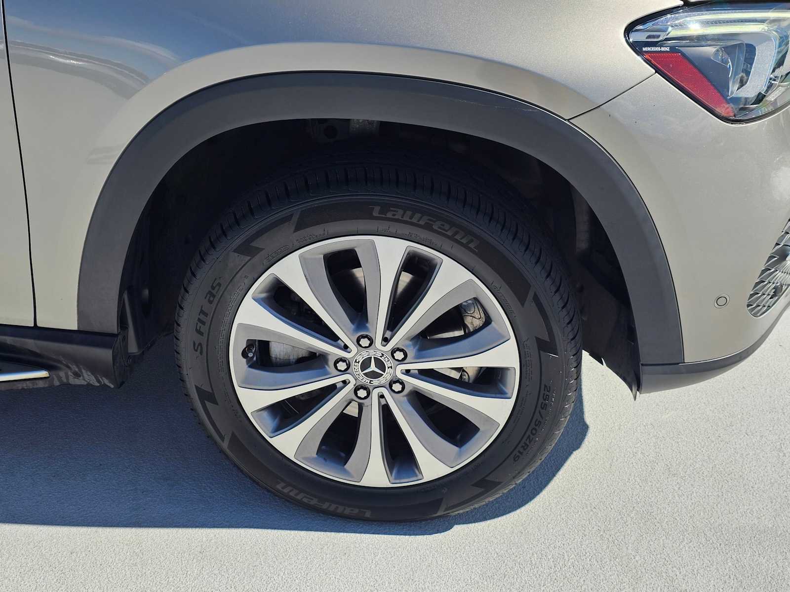 Used 2021 Mercedes-Benz GLE 350 4MATIC image 9