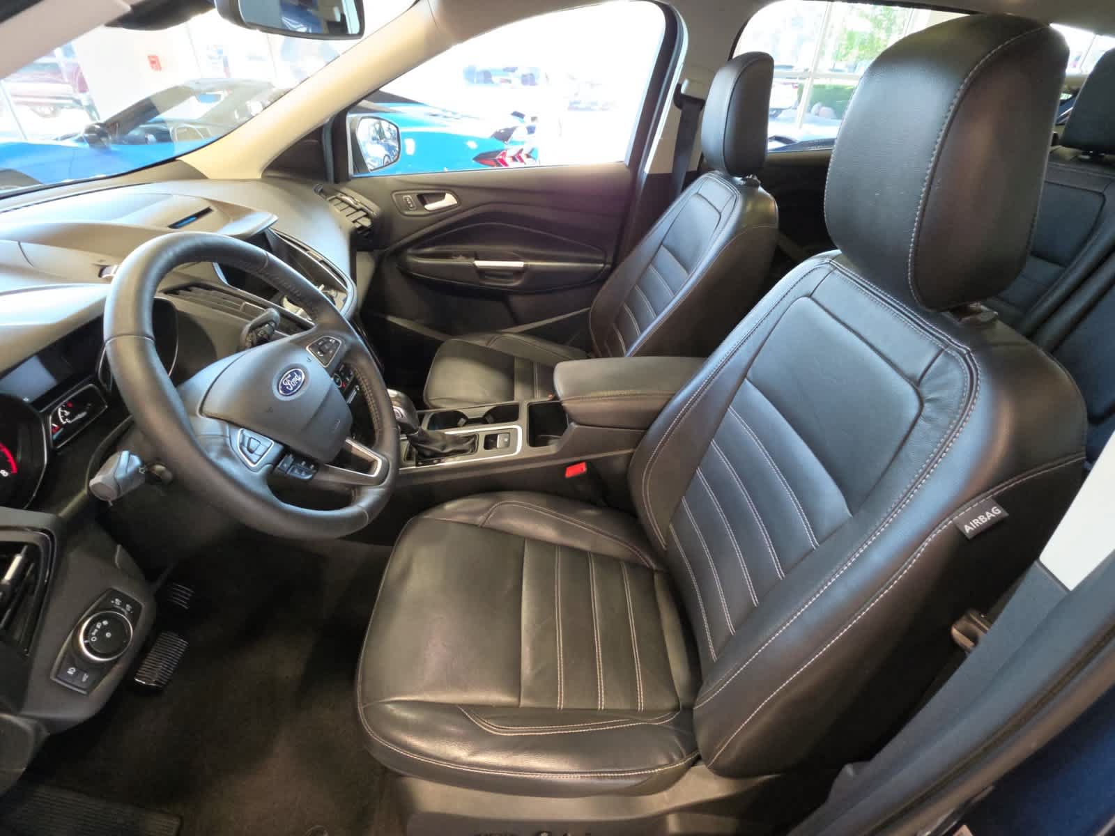 Used 2018 Ford Escape Titanium AWD/4WD image 16