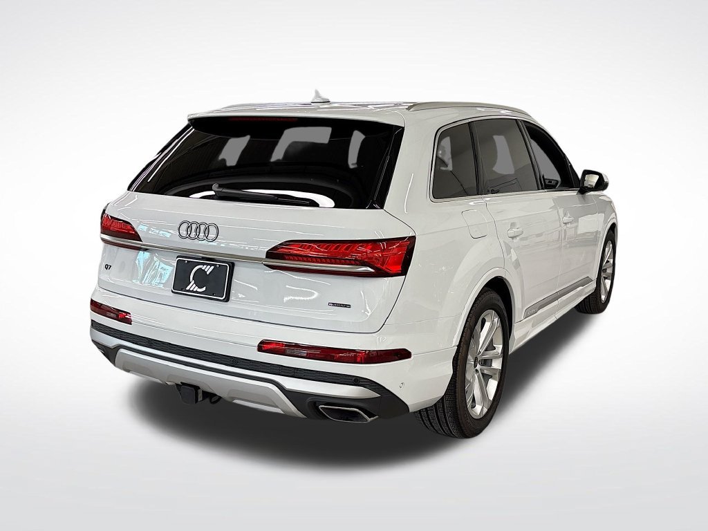 Used 2025 Audi Q7 3.0T Premium Plus AWD/4WD image 5
