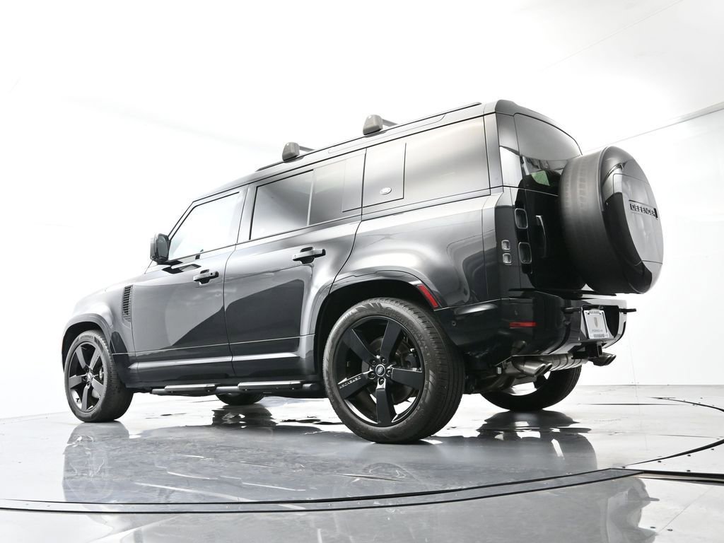 Used 2024 Land Rover Defender 110 V8 image 46
