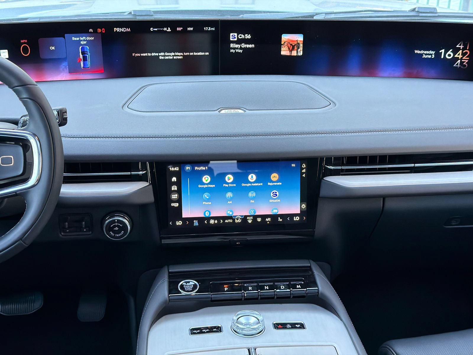 New 2026 Lincoln Navigator L Reserve w/ Jet Appearance Package AWD/4WD image 22