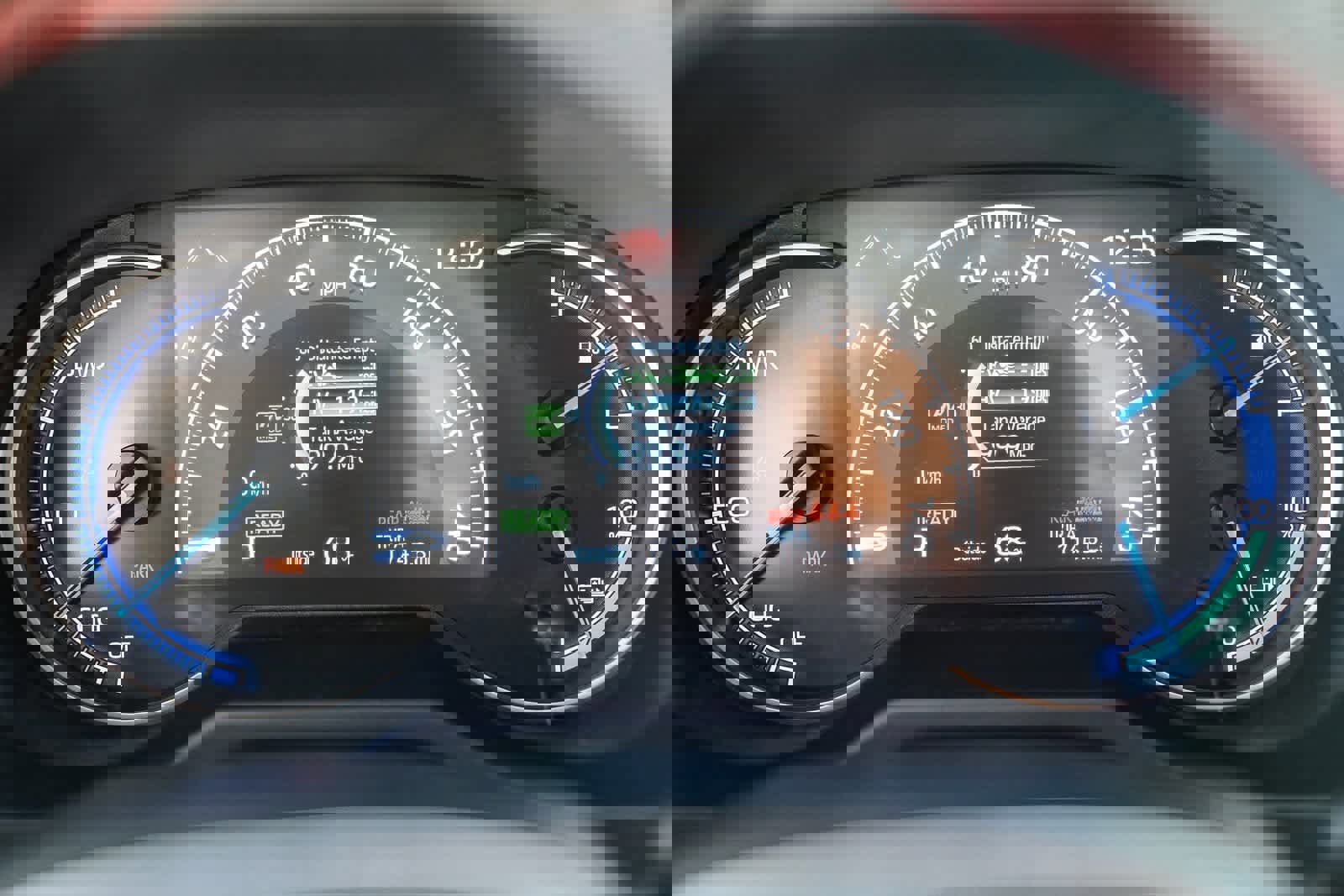 Used 2021 Toyota RAV4 SE w/ Weather & Moonroof Package image 21