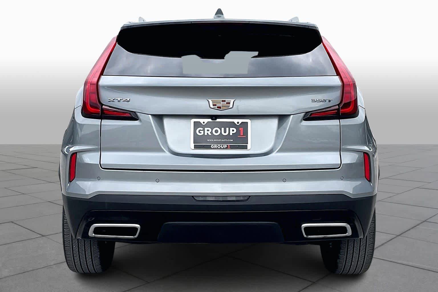Used 2025 Cadillac XT4 Premium Luxury FWD image 5