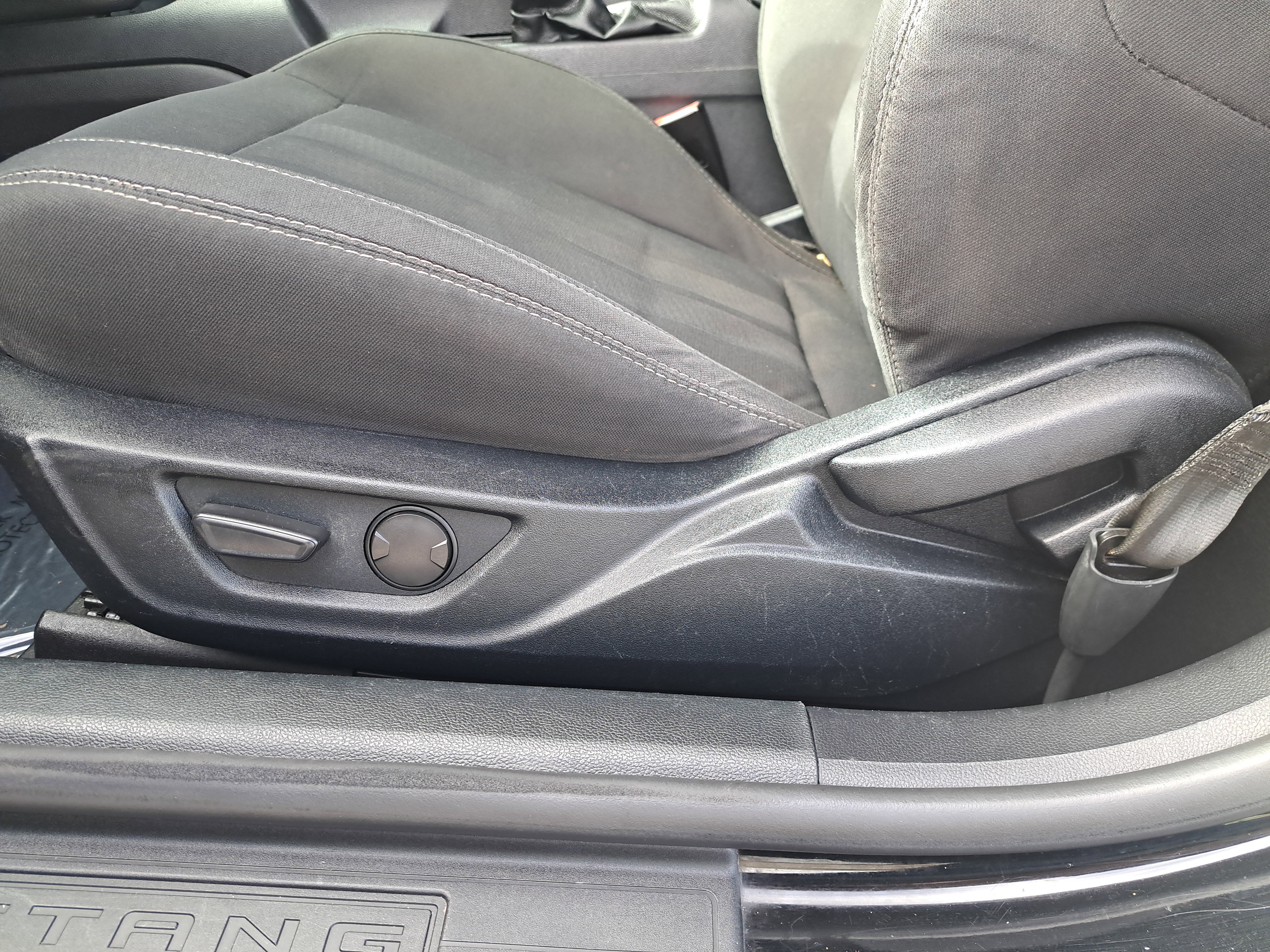 Used 2020 Ford Mustang EcoBoost w/ Equipment Group 101A image 17