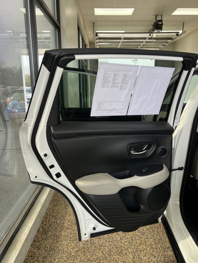 Used 2024 Honda HR-V EX-L image 16