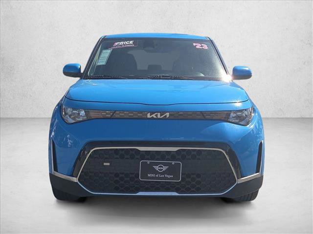 Used 2023 Kia Soul EX FWD image 2