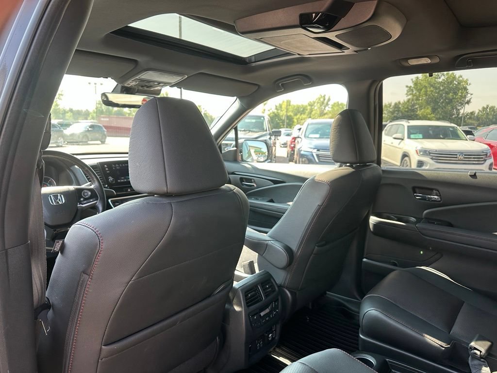 Used 2022 Honda Pilot Black Edition image 23