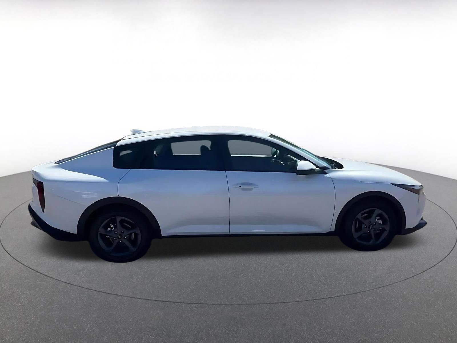 Used 2025 Kia K4 FWD image 16
