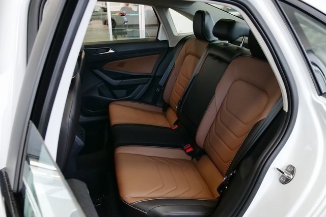 New 2026 Volkswagen Jetta SEL image 12