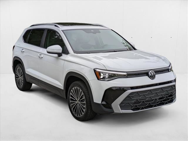 New 2025 Volkswagen Taos SE image 9