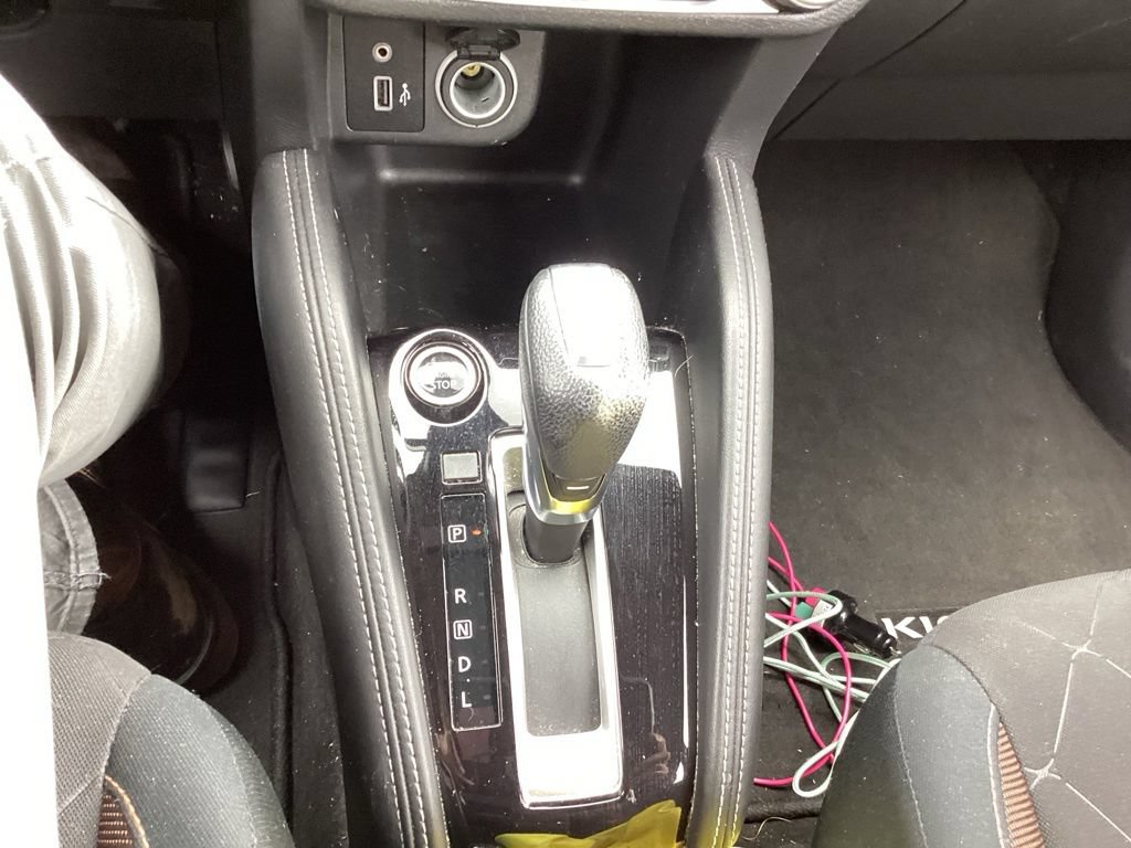 Used 2020 Nissan Kicks SR FWD image 6